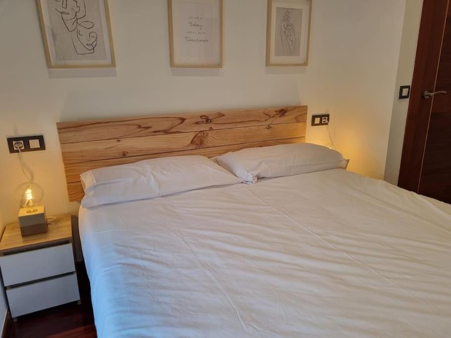 604B - Apartamento Con Garaje Oviedo Kültér fotó