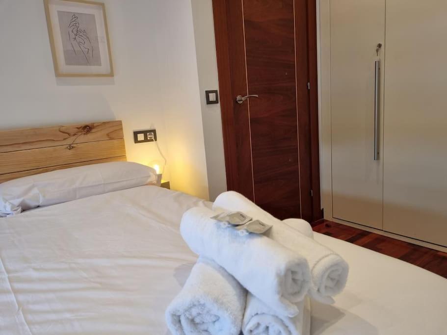 604B - Apartamento Con Garaje Oviedo Kültér fotó